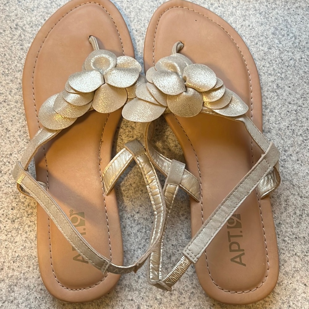 Apt 9 sandals